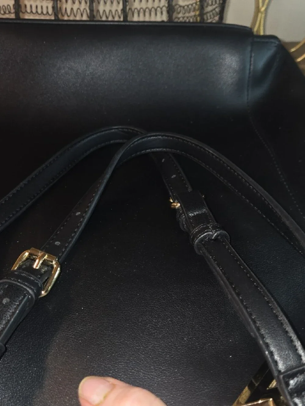 Classic Black Tote Bag - Sleek Everyday Handbag